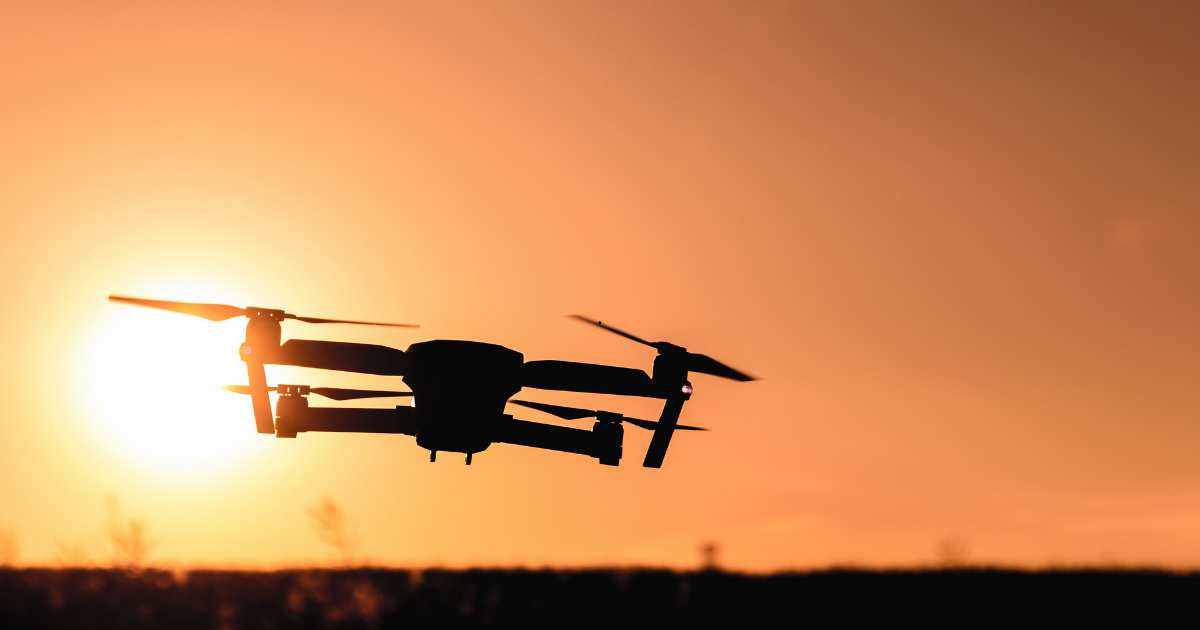 Como o Aluguel de Drones Pode Revolucionar a Manutenção de Edifícios no Setor Agrícola